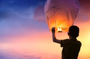 higher balloon lantern