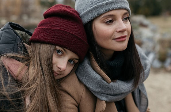 mom teen daughter